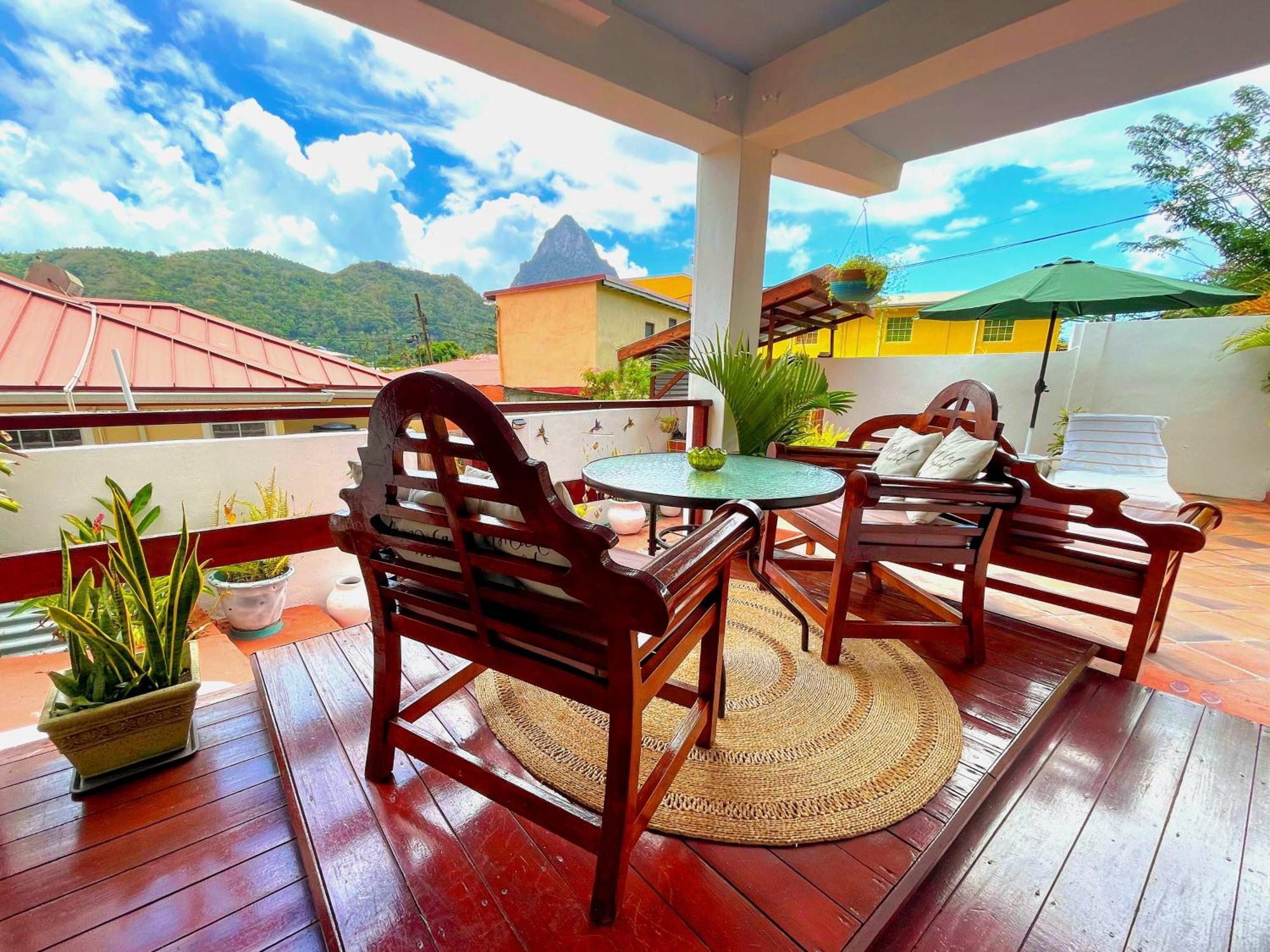The Suite Spot Apartment - Private Paradise Stay Soufriere Exterior photo